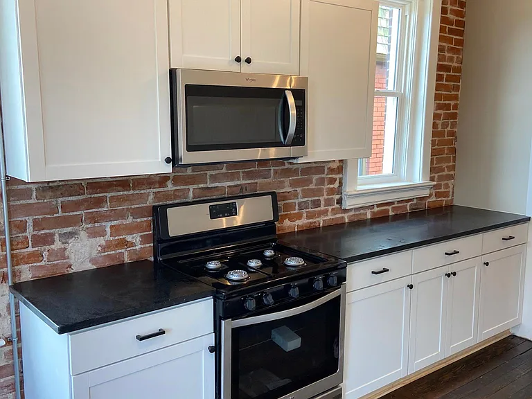 540 Olive St #1 — Photo 6