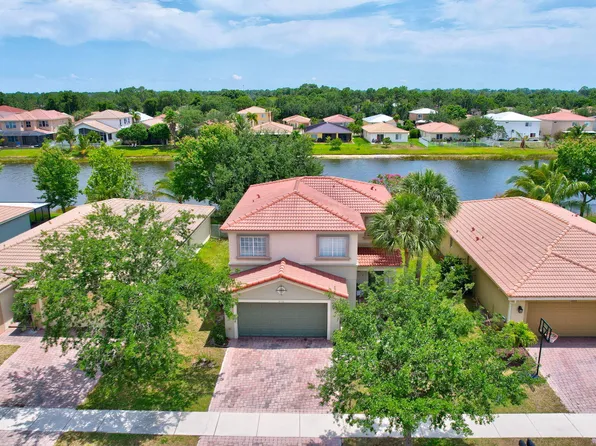 2153 SW Newport Isles Boulevard, Port St Lucie, FL 34953