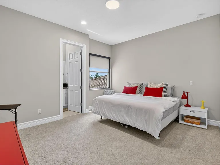 17358 Santaluce Mnr — Photo 47