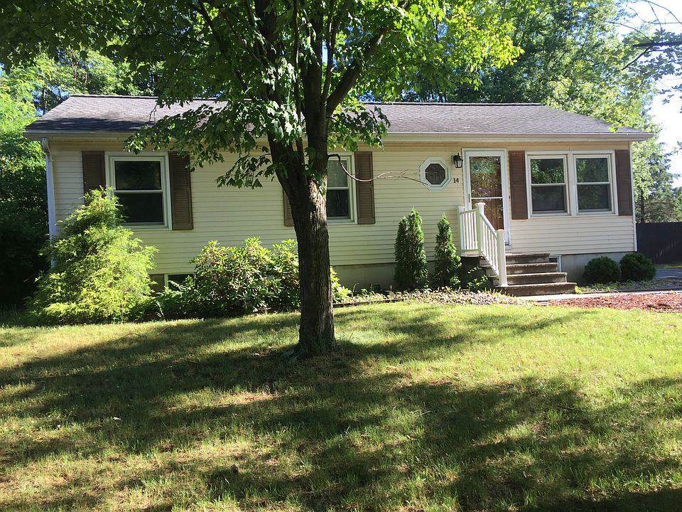 1st image of 14 New Britain Dr
