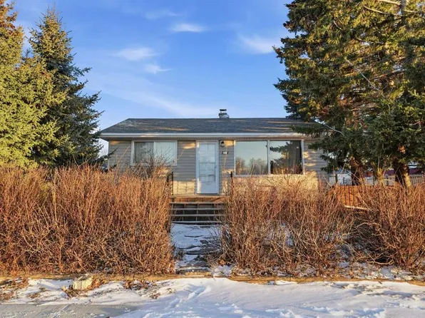 317 W Centre St, Cremona, AB T0M 0R0