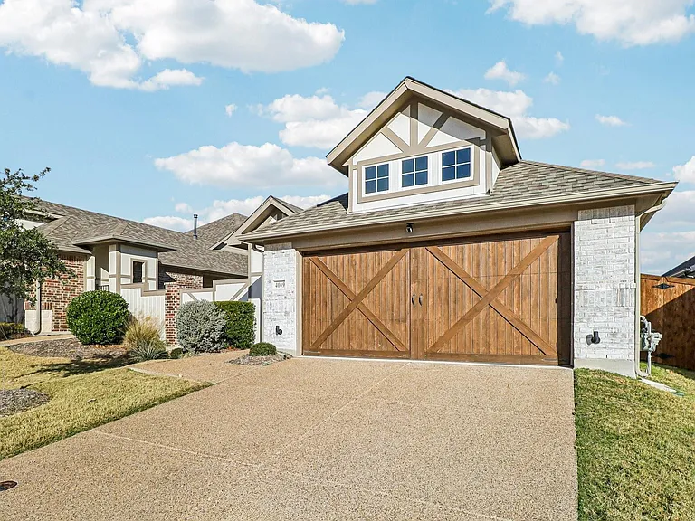 4009 Rain Lily Bnd — Photo 1