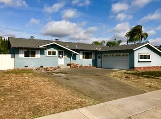 2410 College Dr, Costa Mesa, CA 92626