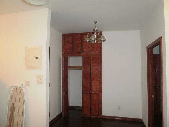 2nd image of 2438 33rd St APT 2F