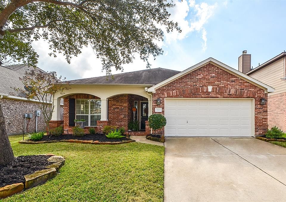 1st image of 21602 Kings Bend Dr