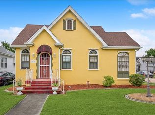 3830 Fairmont Dr, New Orleans, LA 70122
