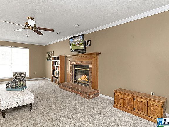 5th image of 551 Gary Dr