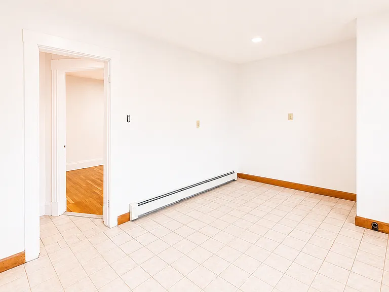 53 Sycamore St #2 — Photo 6