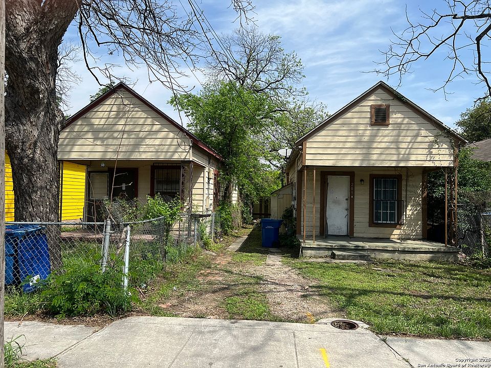 1st image of 209-211 Pendleton