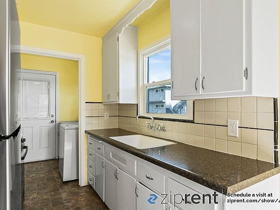 5th image of 5411 Carl Ave