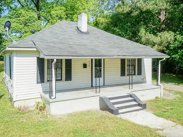 930 Elm St, Henderson, NC 27536