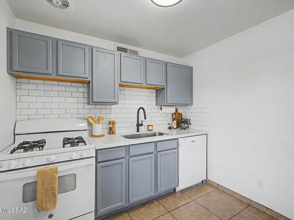 350 N Silverbell Rd APT 86, Tucson, AZ 85745