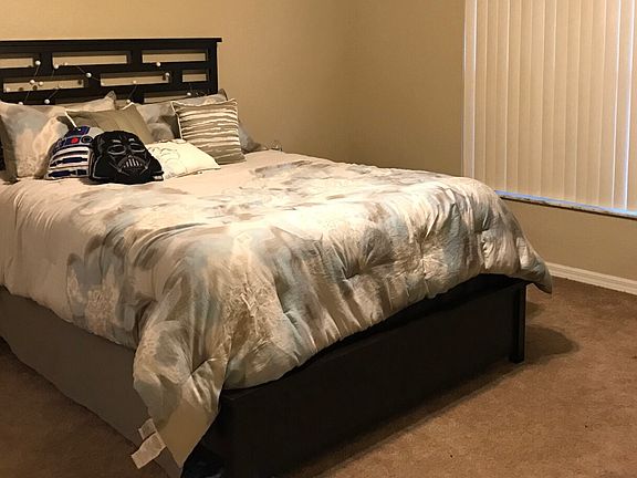 5th image of 203 Thomas Ct