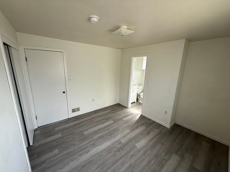 3734 S M St — Photo 3