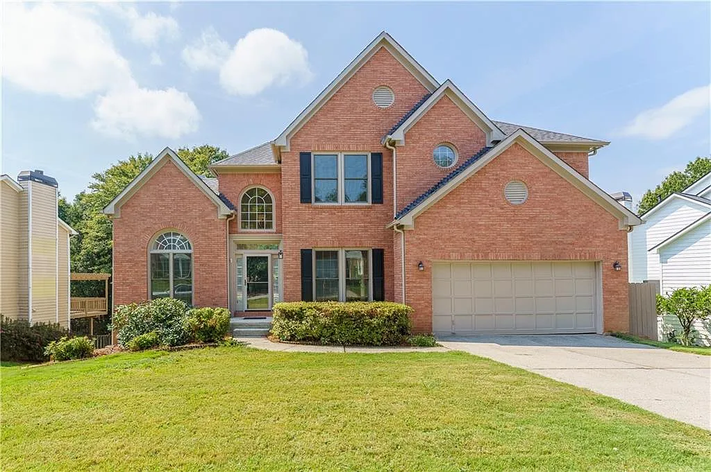 4 bed, 3.0 bath, 2467 sqft, $3,200 — Photo 1