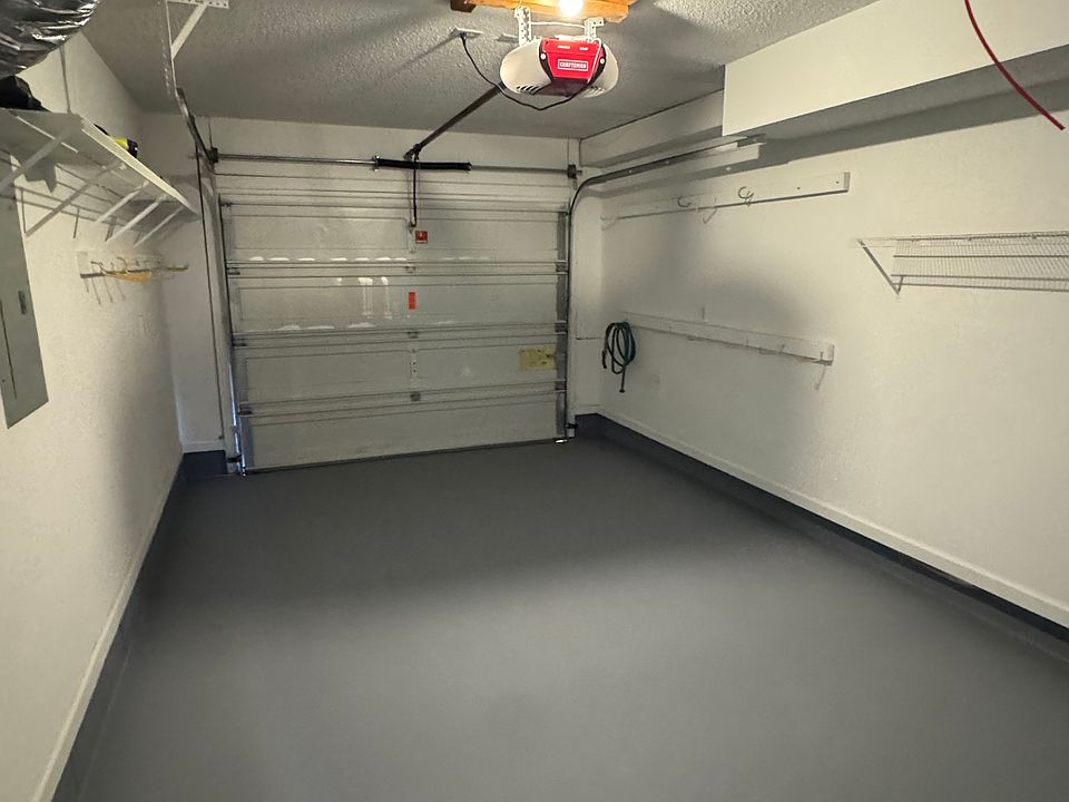 Single car garage