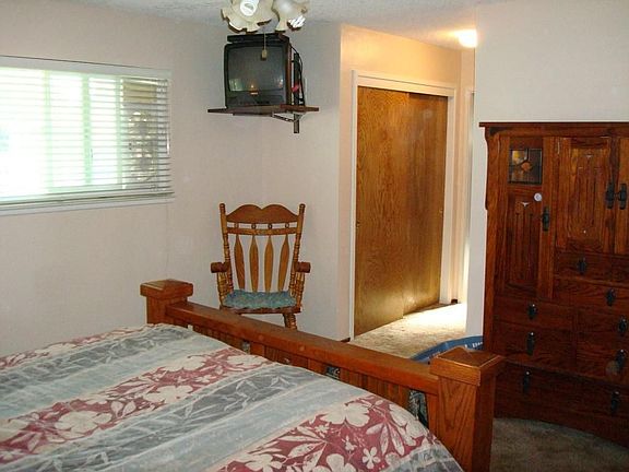 Master bed