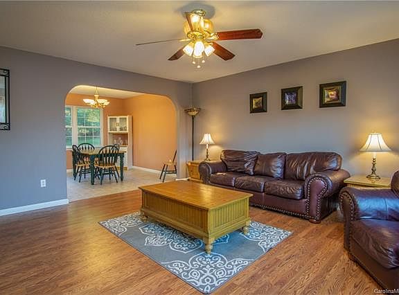 5th image of 181 Forest Bend Dr