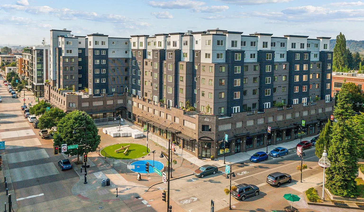 Legacy Plaza Senior Living Apartments — Photo 2