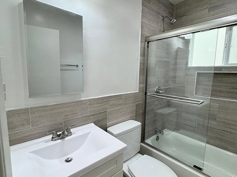 18546 Clark St — Photo 24