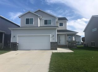 7434 21st St S, Fargo, ND 58104