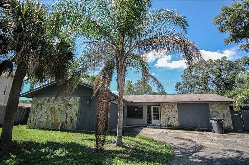 1st image of 4209 Windtree Dr