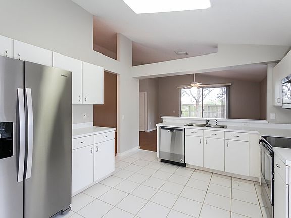 5th image of 9007 Egret Cove Cir