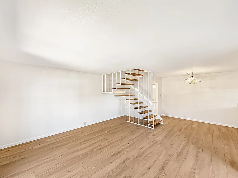 4360 Vision Dr — Photo 5