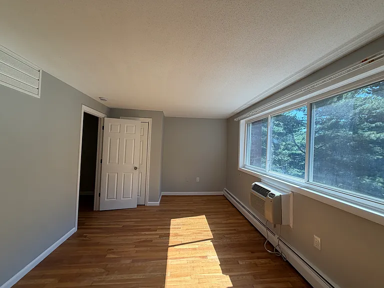 138 Store Ave #3O — Photo 5