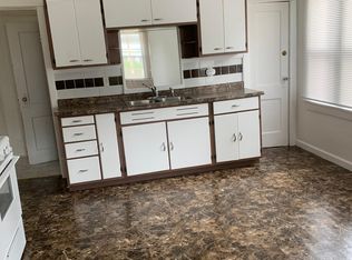 5117 25th Ave FRONT 2, Kenosha, WI 53140