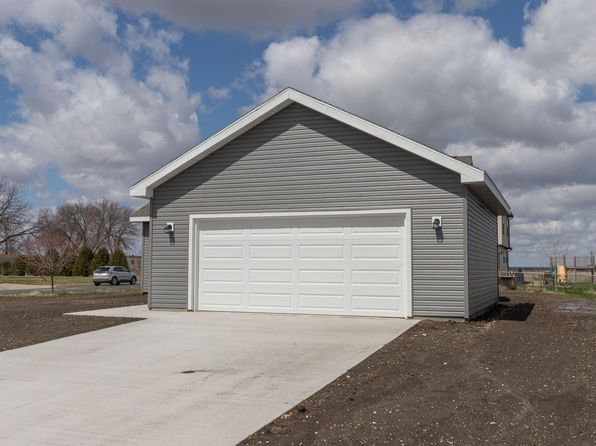 231 Julia St, Claremont, MN 55924