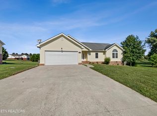 2613 Covington Cir, Sevierville, TN 37876