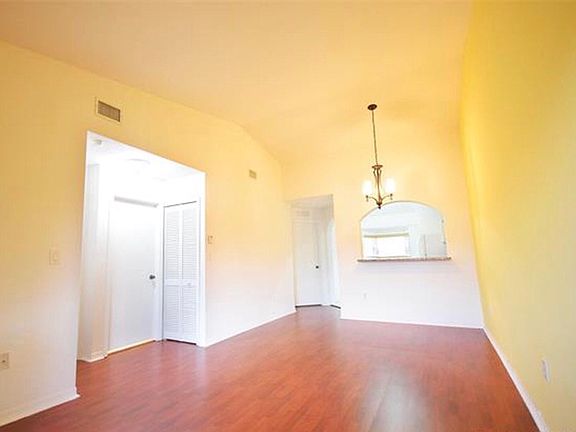 2nd image of 1270 SE 28th Ct Unit 204