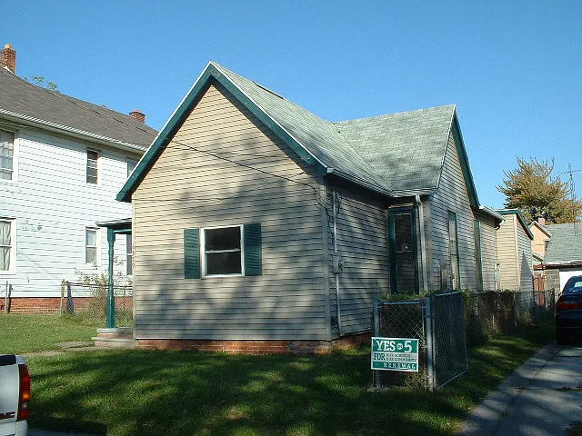 1359 Felt St