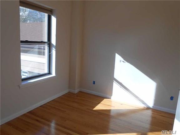 5th image of 47 Mineola Blvd Unit 2F