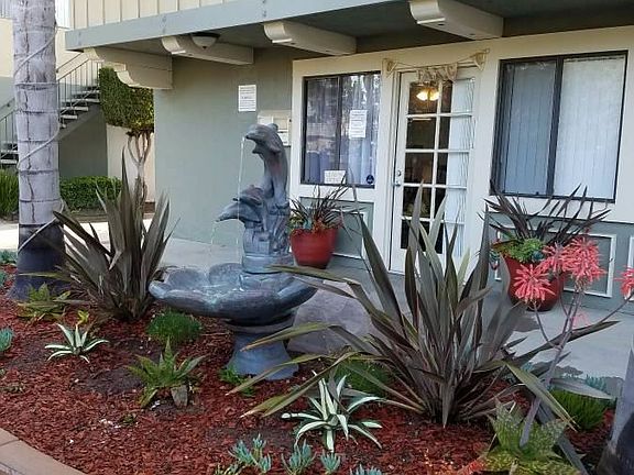5th image of 680 Evergreen Ln