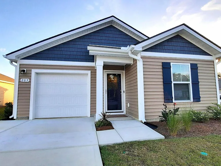 209 Ashworth Dr — Photo 1