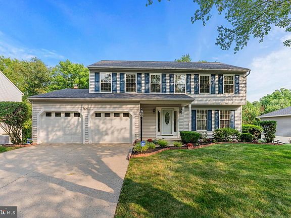 2nd image of 8314 Chestnut Farm Ln