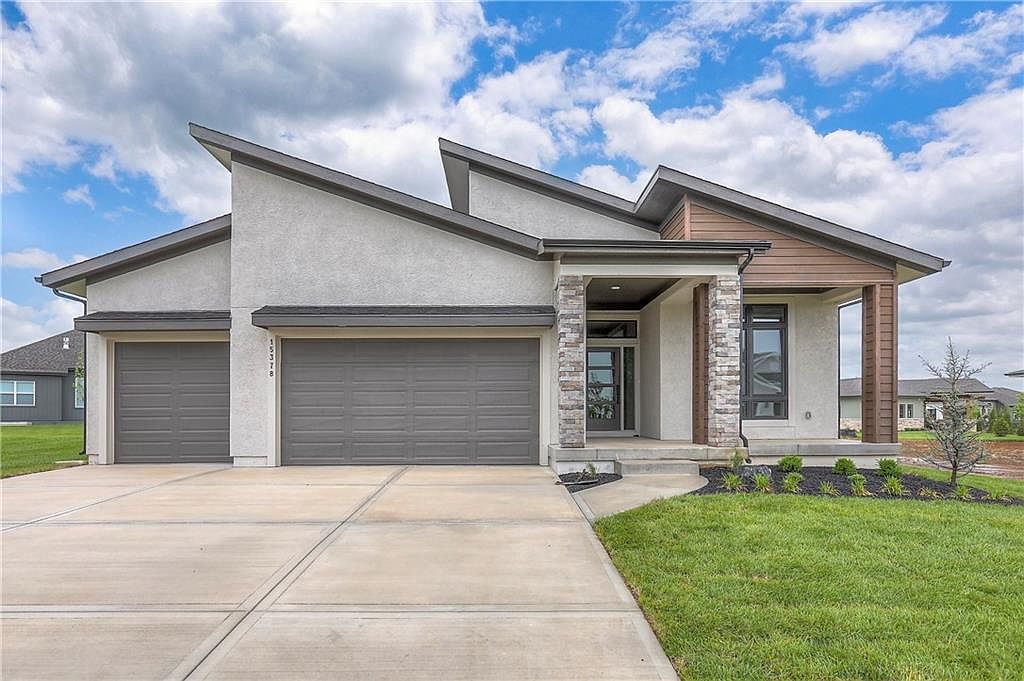 15378 W 173rd Ter, Olathe, KS 66062 | MLS #2467870 | Zillow