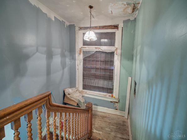 cincinnati-ohio-439767867 picture