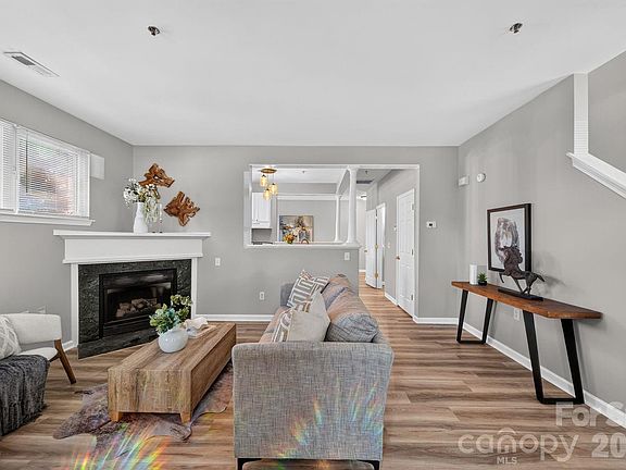 4th image of 601 N Davidson St