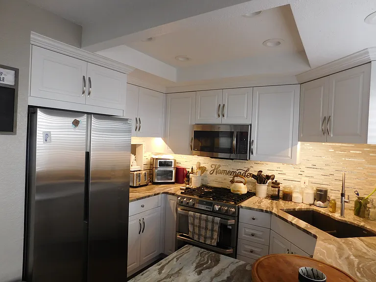 1007 Howard Ave #56 — Photo 10