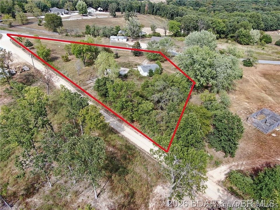 1st image of 27 Russell Loop