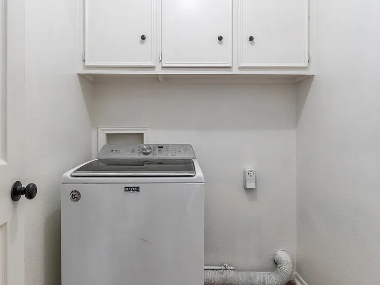 857 Chaucer Dr — Photo 29
