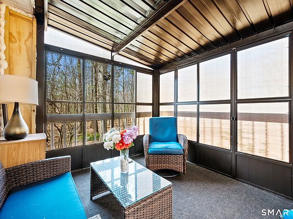 3rd image of 47 Wapping Wood Road