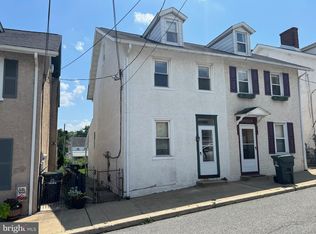 4 Hall St, Phoenixville, PA 19460