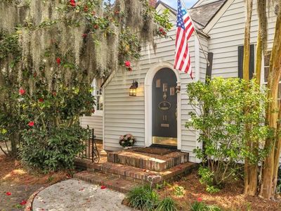 11 Bonaventure Rd, Thunderbolt, GA, 31404