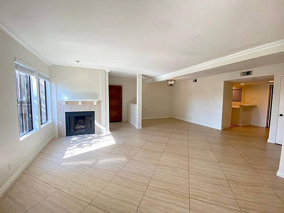 Spacious living room