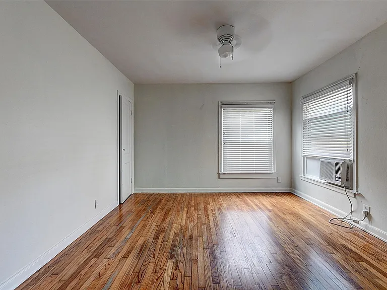 2509 Shakespeare St #1 — Photo 14