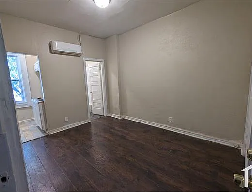Studio, 250 sqft, $450 — Photo 2